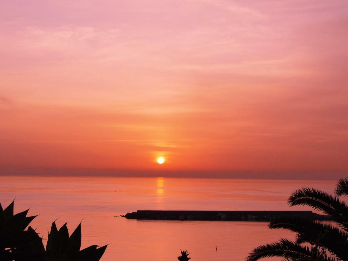 Villa Barbara Giardini-Naxos Buitenkant foto