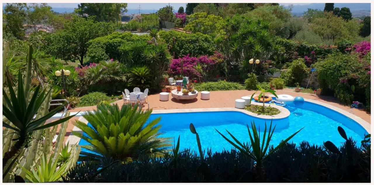 Villa Barbara Giardini-Naxos Buitenkant foto